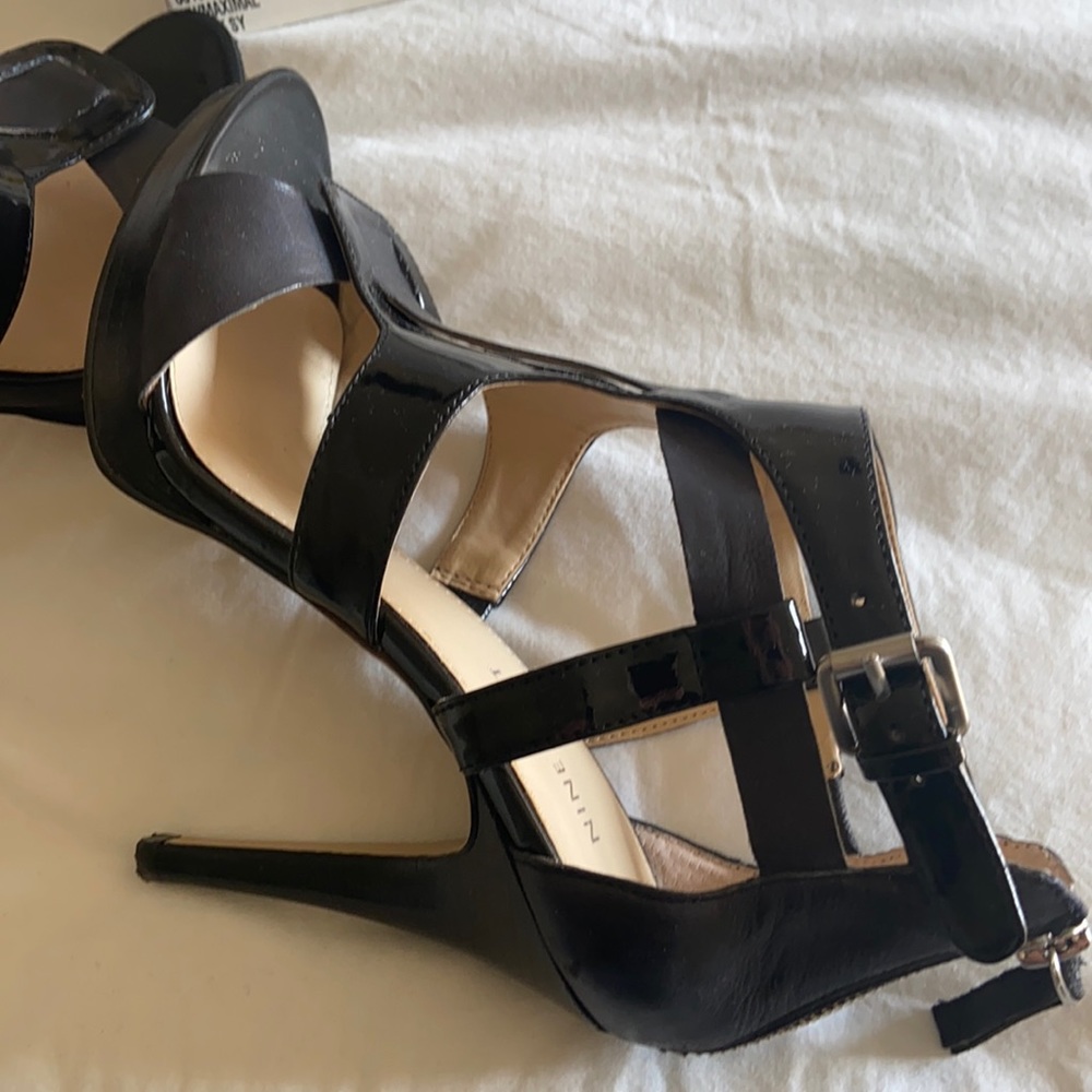 Nine West Maximal Sandal